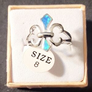 Elegant Silver and Blue Fleur-de-Lis Ring